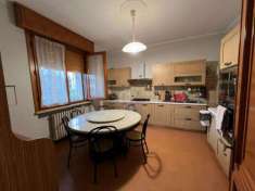 Foto Suzzara vendesi bifamiliare 8 vani 300 Mq