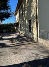 Foto TERRATETTO di 9 vani e di 250 mq (CASTIGLION FIBOCCHI) rif. 4070