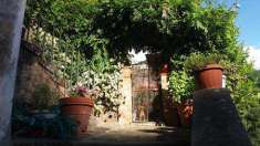 Foto TERRATETTO in Vendita, pi di 6 Locali, 140 mq, PESCIA