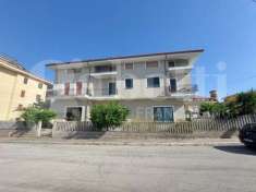 Foto Terratetto plurifamiliare in vendita a Controguerra