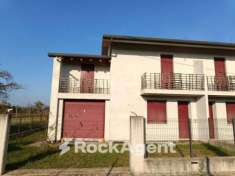Foto Terratetto plurifamiliare in vendita a Vedelago - 6 locali 190mq