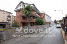 Foto Terratetto unifamiliare in vendita a Cerano - 13 locali 500mq