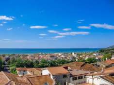 Foto Terratetto unifamiliare in vendita a Santa Marina