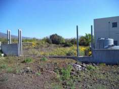 Foto Terreno ad Aci Sant'Antonio, destinazione artigianale-industriale 2893 mq