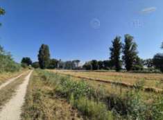 Foto Terreno Agricolo in Vendita, 1 Locale, 46375 mq, Foligno