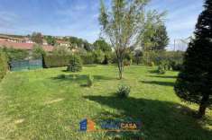 Foto Terreno agricolo in vendita a La Morra