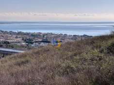 Foto Terreno agricolo in vendita a Santa Marinella