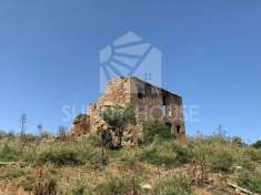 Foto terreno con ruderi e uliveto- ideale per agriturismo o Resort nelle Madonie