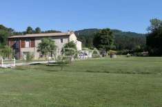 Foto Terreno con rustico in vendita a Lucca