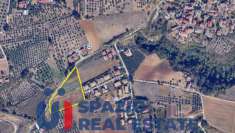 Foto Terreno edificabile commerciale in vendita a Rosciano