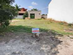 Foto Terreno edificabile con deposito