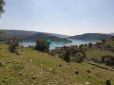 Foto Terreno edificabile con vista sul lago Santa Rosalia