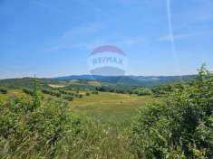 Foto Terreno edificabile in vendita a Castelnuovo Val Di Cecina
