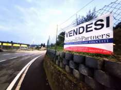 Foto Terreno edificabile in Vendita a Lonato del Garda