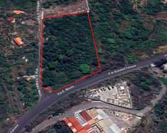 Foto Terreno edificabile residenziale in vendita a Camporotondo Etneo