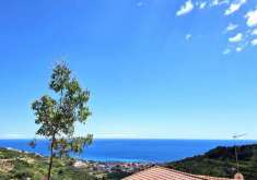 Foto Terreno edificabile residenziale in vendita a Castellaro