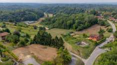 Foto Terreno edificabile residenziale in vendita a Cinaglio