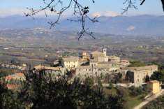 Foto Terreno edificabile residenziale in vendita a Giano Dell'Umbria