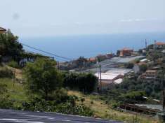 Foto Terreno edificabile residenziale in vendita a Sanremo