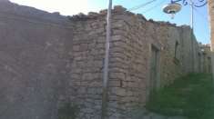 Foto Tipica abitazione in pietra nel centro storico