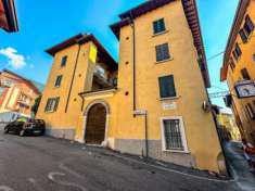 Foto Toscolano Maderno: Il Tuo Splendido Trilocale con Balcone, nel Cuore del Garda