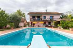 Foto Tra Cesena e Cervia - Villa composta da due unit  con piscina e 8.500 mq. di giardino