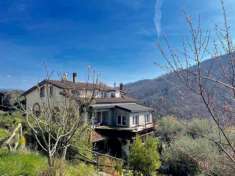 Foto Trifamiliare in vendita a Tresana