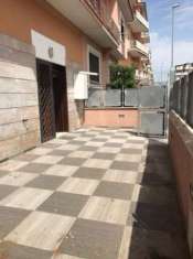 Foto Trilocale a Torre Maura Via delle Rondini