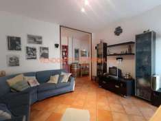 Foto TRILOCALE AL PIANO RIALZATO CON BOX E CANTINA