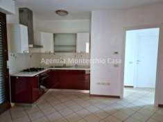 Foto Trilocale con ampio terrazzo e garage esclusivo