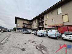 Foto Trilocale con box