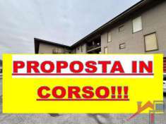 Foto Trilocale con box