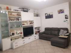 Foto TRILOCALE CON BOX E CANTINA