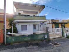 Foto Trilocale con verande a due passi dal centro e dal mare � Scoglitti