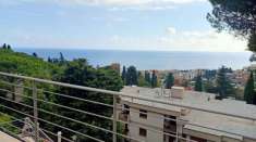Foto Trilocale in vendita a Sanremo