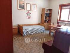 Foto Trilocale in Vendita in Via delle Nereidi 36 a Roma