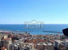 Foto Trilocale indipendente con vista mare in zona Madonna della Costa a Sanremo