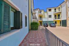 Foto TRILOCALE PIANO TERRA IN CENTRO CON GARAGE PRIVATO