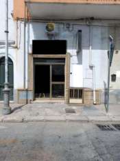 Foto Ufficio - Avetrana . Rif.: Locale commerciale si vende con 2piano Via Roma