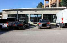 Foto Ufficio in Vendita, 1 Locale, 137 mq, Erba