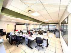 Foto Ufficio in Vendita, 2 Locali, 162 mq, Prato (Mezzana)