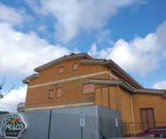 Foto Ufficio in Vendita, 5 Locali, 134 mq, Genzano di Roma