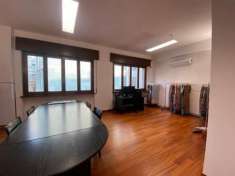 Foto Ufficio in vendita a Como - 14 locali 115mq