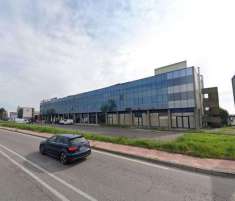 Foto Ufficio in Vendita a Trezzano sul Naviglio Via Niccol Copernico,  54