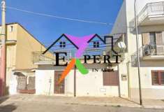 Foto V000282 BA - Casa indipendente con area edificabile - in asta