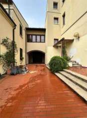 Foto V000352 - Elegante villa singola con giardino privato