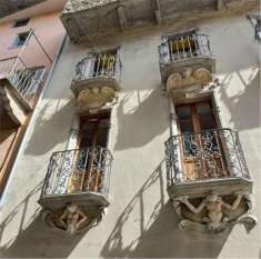 Foto V000440 - CASA ANTICA CON TERRAZZO E CANTINA