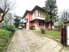 Foto VA0133 - CARPI" ESCLUSIVA" VILLA A DUE PASSI DAL CENTRO !!!