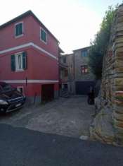 Foto VENDESI A LUCINASCO APPARTAMENTO DA RISTRUTTURARE DI 4 VANI