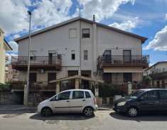 Foto VENDESI APPARTAMENTO INDIPENDENTE CON GARAGE, VIA DEL BIM. ORAZIANO, 18 VENOSA
